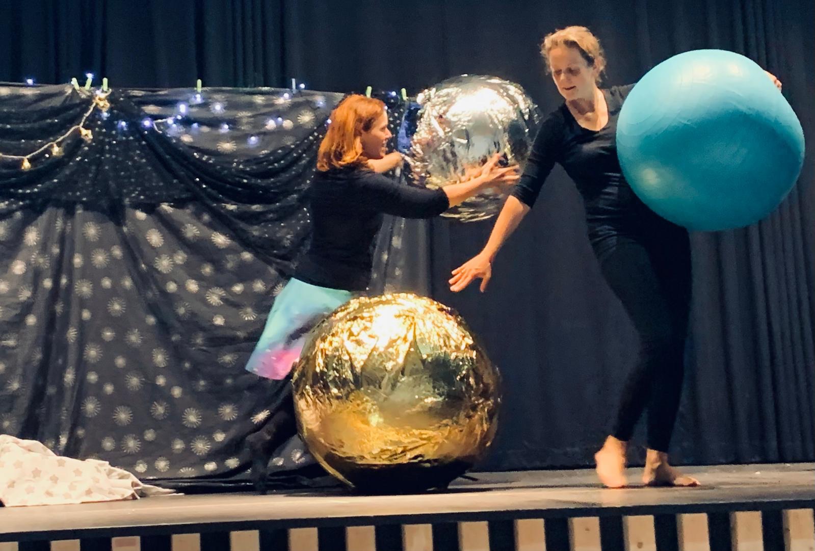 Mae leti ke hvězdám